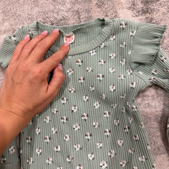 Shein green floral ruffle matching set - Picture 4 of 4